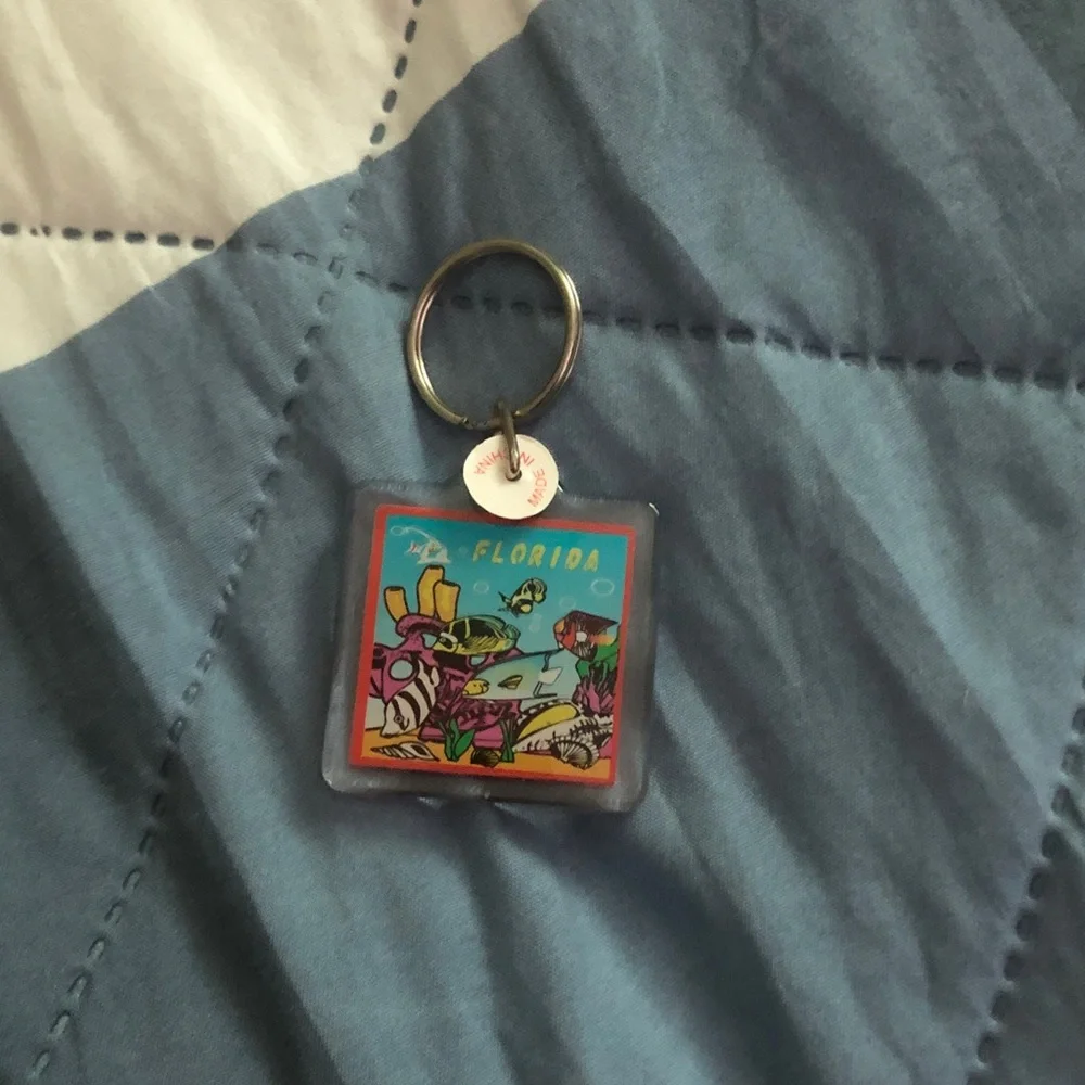 Florida Souvenir Keychain - Colorful Ocean Design
